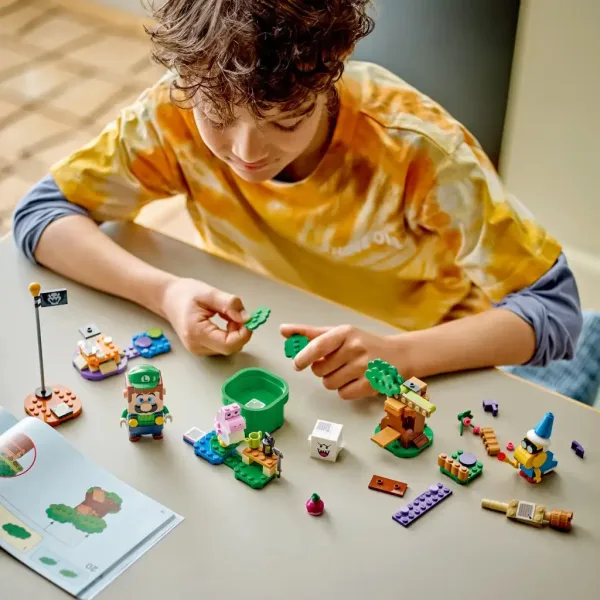 LEGO® Super Mario™: Przygody z interaktywną figurką Luigiego (71440) zdjęcie 4