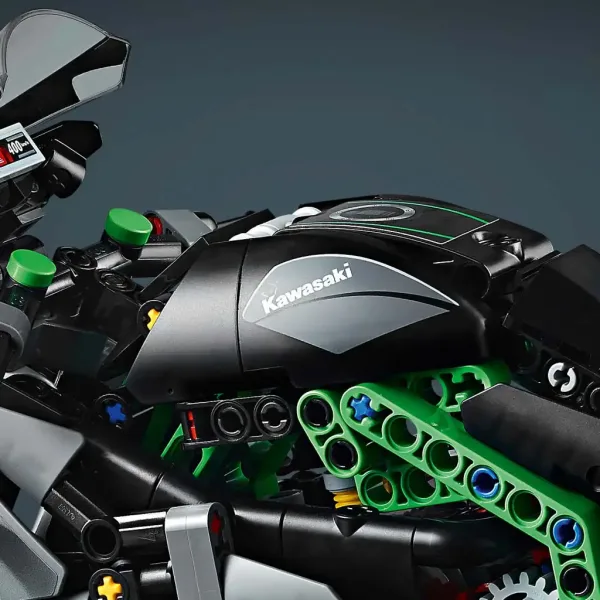 LEGO® Technic: motocykl Kawasaki Ninja H2R (42170) zdjęcie 3