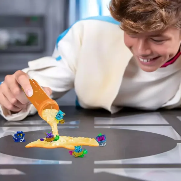 Mr. Beast: Laboratoria Szarańcz z probówką 5 sztuk zestaw 2. seria zdjęcie 3