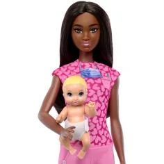 Barbie pediatra z brązowymi włosami – zestaw do zabawy z lalką kariery – Mattel zdjęcie 3