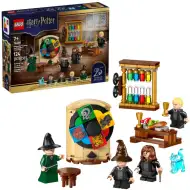 LEGO® Harry Potter: Zamek™ w Hogwarcie: Ceremonia przydziału Tiary Przydziału (76460)
