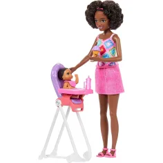 Lalka Barbie w różowej sukience zestaw opiekunki do dzieci - Mattel zdjęcie 3