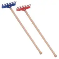 Metalowy grabie z drewnianym trzonkiem 60 cm w kilku wariantach