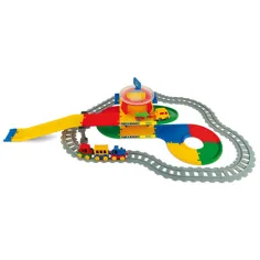 Play Track tor kolejowy i parking wielopoziomowy zdjęcie 2