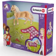 Schleich: Horse Club - Zestaw do zabawy Kreacja mody Sophii z figurką konia (42431)