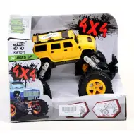 Sprężynowy terenowy samochód 4x4 w żółtym kolorze
