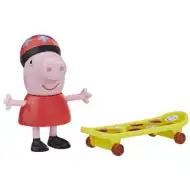 Świnka Peppa: Zestaw figurek Świnka Peppa w kasku z deskorolką - Hasbro