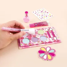 Zestaw do makijażu Make it Real: Blooming Beauty. zdjęcie 3