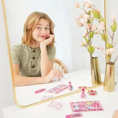 Zestaw do makijażu Make it Real: Blooming Beauty. zdjęcie 4