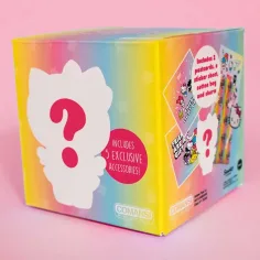 Hello Kitty pudełko niespodzianka z figurką i naklejkami zdjęcie 3
