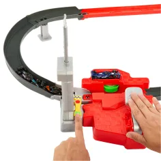Hot Wheels: Zestaw torów wyścigowych Formuła 1 sprint – Mattel zdjęcie 4