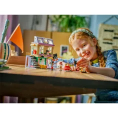 LEGO® Friends: Sklep muzyczny i mieszkanie (42653) zdjęcie 8