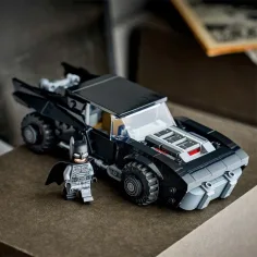 LEGO® Marvel: Batman™: Batmobil™ (76332) zdjęcie 3