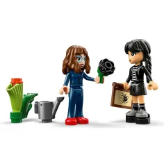 LEGO® Środa: Czarna dalia (76784) zdjęcie 4