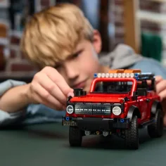 LEGO® Technic: Ford Bronco® SUV (42213) zdjęcie 6