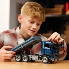 LEGO® Technic: Ciężarówka z wywrotką (42203) zdjęcie 4