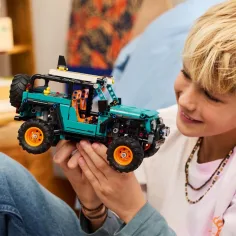 LEGO® Technic: Jeep® Wrangler Rubicon SUV (42227) zdjęcie 6