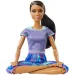 Barbie: Giętka lalka do jogi z brązowymi włosami w niebieskich spodniach - Mattel