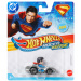 Hot Wheels: RacerVerse Superman samochodzik 1/64 – Mattel