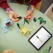 LEGO® Botanicals: Uśmiechnięte rośliny (10349)